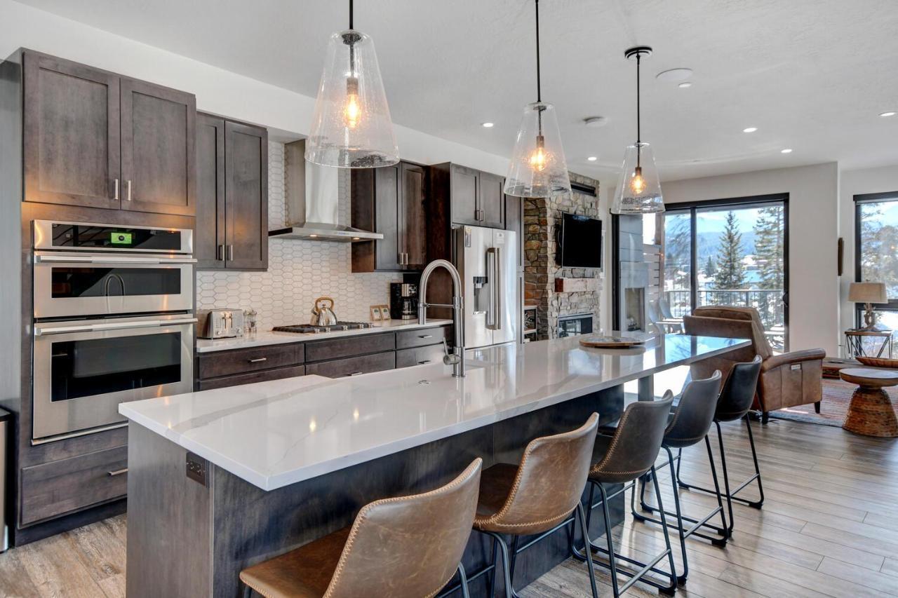 Riverside Luxury Villa: Hot Tub, Views & Activity Perks Winter Park Exterior photo